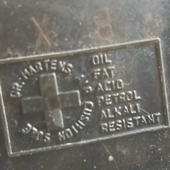 1460 WOMEN'S FAUX FUR LINED LACE UP BOOTS DR MARTENS / DOC MARTENS - Picture 6 of 8